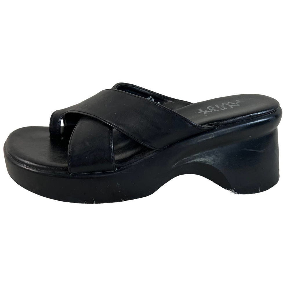 New Twist Retro 90s Y2K Black Platform Heel Sandals Thong Size 6